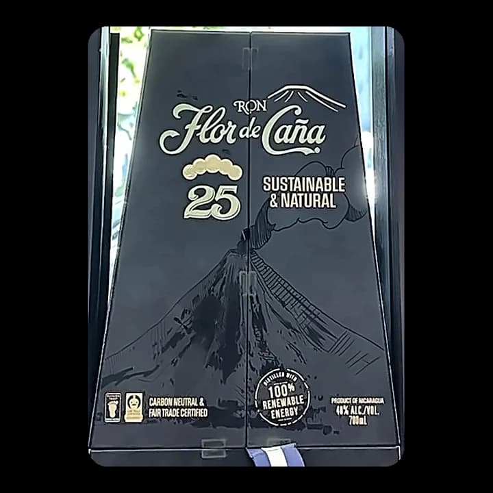 Flor de Caña 25